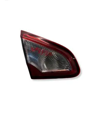 Nissan Qashqai Tailgate rear/tail lights 89503189 X32LRFB00TLA B26555BB01