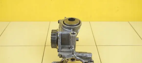 Ford Focus Oil pump CM5G6600DC M1DA