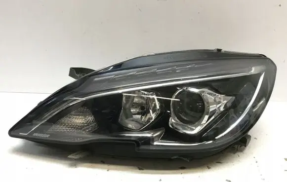 Peugeot 308 Headlight/headlamp 9816990680