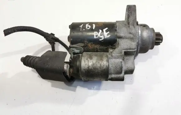 Volkswagen Golf V Starter motor