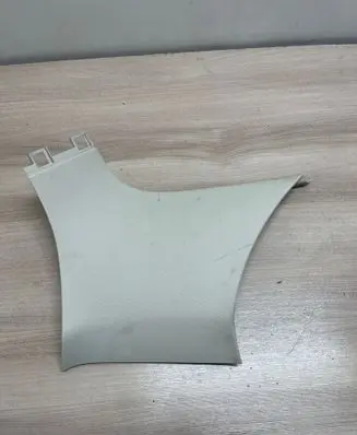 (D)pillar trim (top)