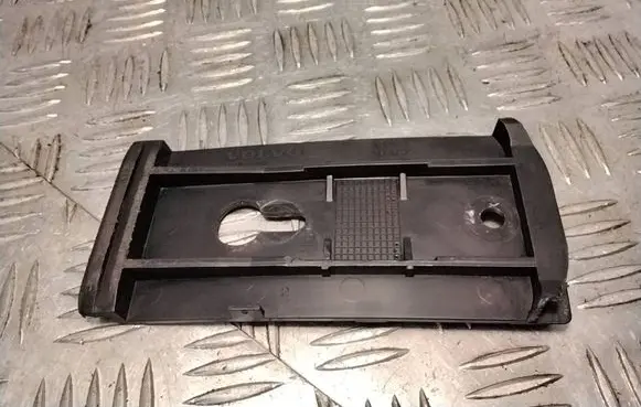 Volvo S80 Front bumper mounting bracket 9151705