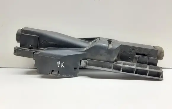 BMW X3 E83 Radiator mount bracket 7530252