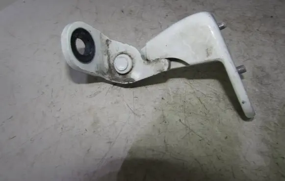 Tesla Model Y Rear door lower hinge