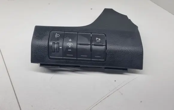 Hyundai i30 Dashboard side end trim 84730A60000