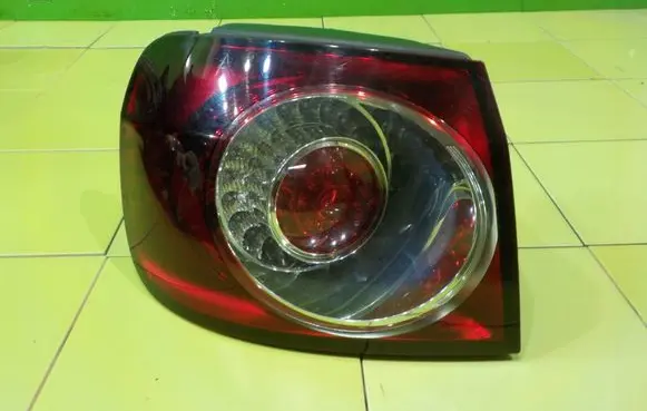 Volkswagen Golf Plus Rear/tail lights 89502445 ZP55