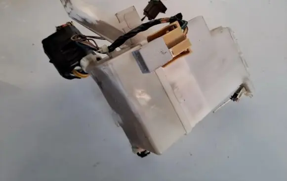 Toyota Aygo AB10 Fuse box set 7127xa2