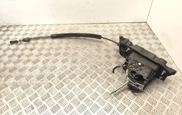 Audi A3 S3 8P Gear shifter/selector 8P1713025S