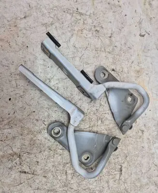 Citroen C3 Aircross Engine bonnet/hood hinges 13480731