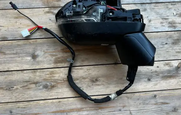 Nissan X-Trail T33 Front door electric wing mirror 963016RD2A