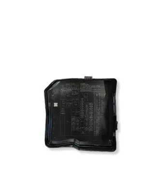 Toyota Yaris Fuse box cover 826620D760