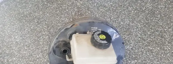Opel Zafira B Brake booster 13142362