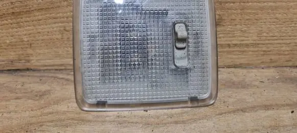 Infiniti FX Rear seat light