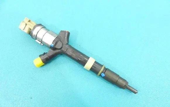 Toyota Avensis T220 Fuel injector 2367027010D IMPRK1280465