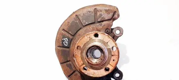 Volkswagen Touran I Front wheel hub 