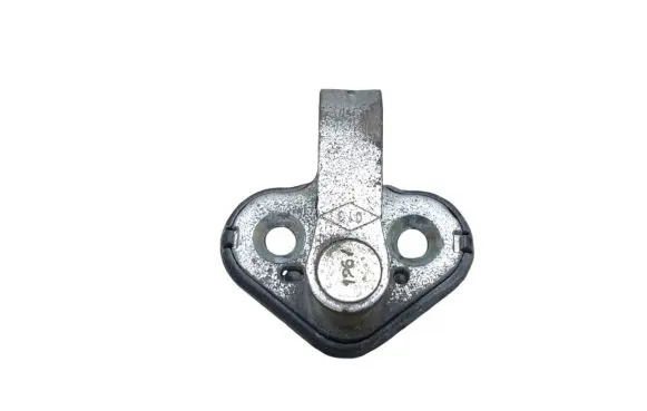 Iveco Daily 35 - 40.10 Front door lock loop/hook striker 487