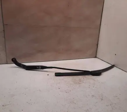 Audi 80 90 S2 B4 Front wiper blade arm 893955407