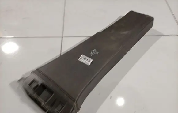 Opel Zafira B (B) pillar trim (top) 322225778