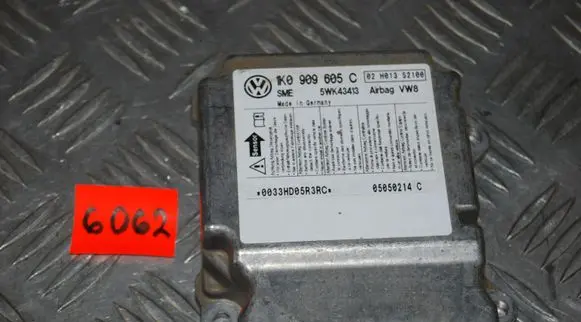 Volkswagen Golf V Airbag control unit/module 1K0909605C