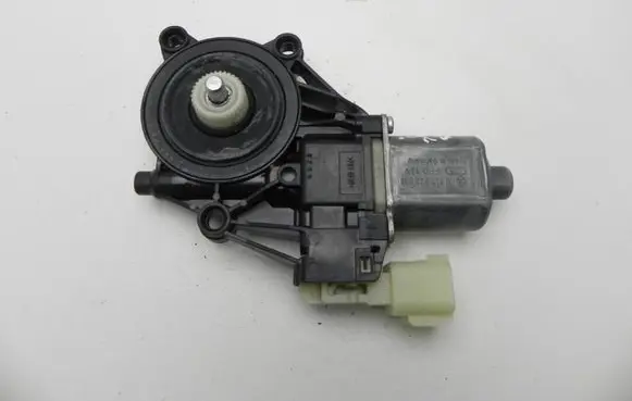 Ford Fiesta Front door window regulator motor 8A6114A389B Z914