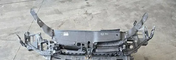 Volkswagen Golf VI Radiator support slam panel