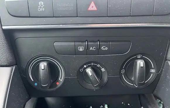 Audi A3 S3 A3 Sportback 8P Air conditioning/heating control unit 