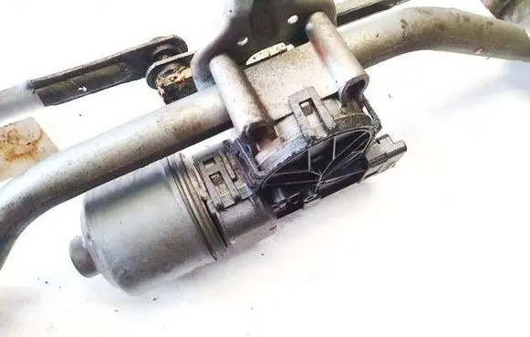 Peugeot 207 Wiper motor 0390241540