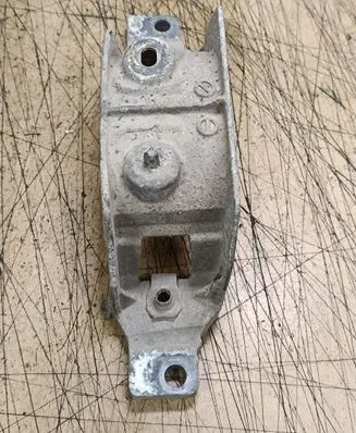 Land Rover Range Rover Sport L494 Engine mounting bracket CPLA4A315AA