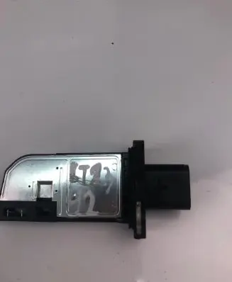Volvo S60 Mass air flow meter 8V2112B579A
