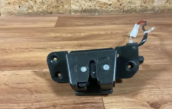 Chevrolet Nubira Tailgate/trunk/boot lock/catch/latch 