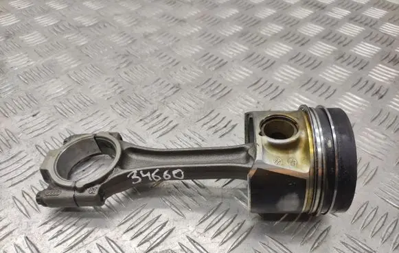 Volkswagen PASSAT B8 Piston with connecting rod