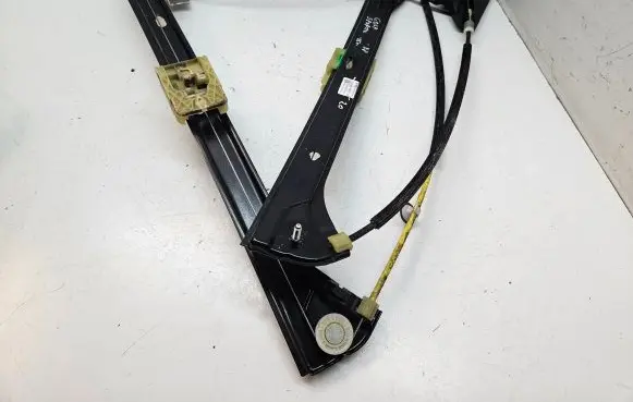 Volkswagen Golf Sportsvan Front window lifting mechanism without motor 510837462F