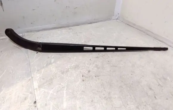 Audi A6 S6 C6 4F Front wiper blade arm