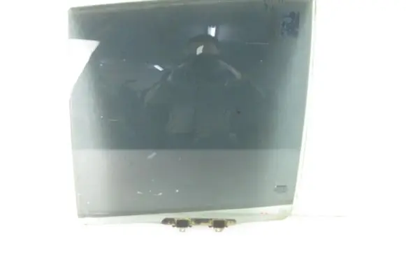 Honda CR-V Rear door window glass 
