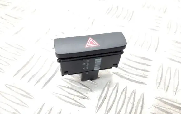Volkswagen PASSAT B7 Hazard light switch 3AA953509