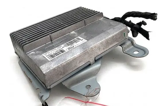Ford Mustang VI Sound amplifier HR3T18T806AB