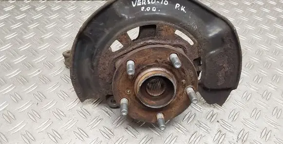 Toyota Verso Front wheel hub