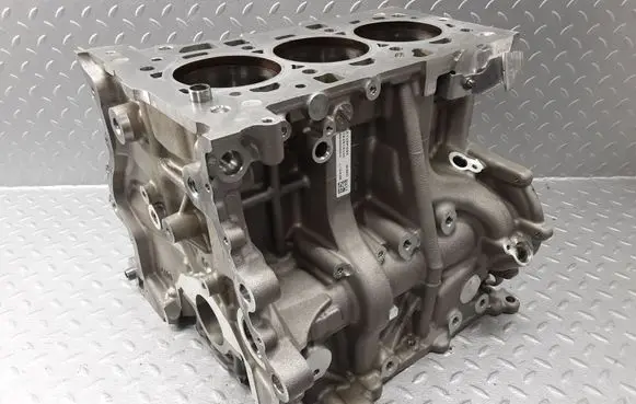 BMW X1 F48 F49 Engine block B38A15A 8631944 11111025313