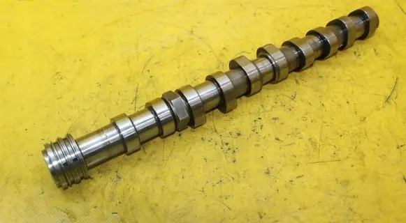 Volkswagen PASSAT B5 Camshaft 