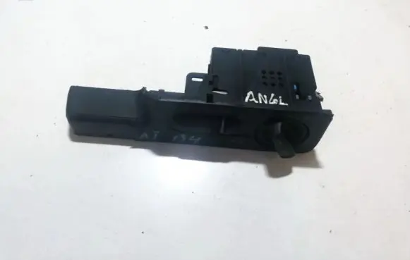 Volkswagen PASSAT B4 Light switch