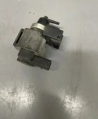 Audi A6 S6 C6 4F Turbo solenoid valve 059906629A 4252445