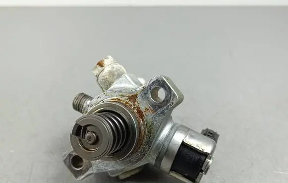 Toyota GR 86 Mechanical fuel pump 16625AA140 2961000830 62592