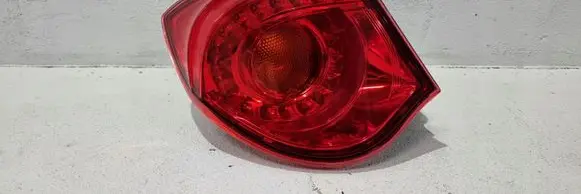 Alfa Romeo Giulietta Tailgate rear/tail lights 50513613
