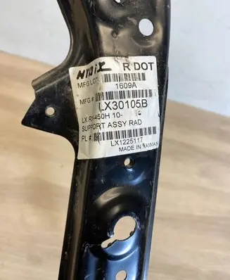 Lexus RX 330 - 350 - 400H Radiator support slam panel bracket 