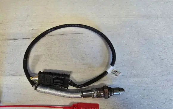 BMW 5 F10 F11 Lambda probe sensor 8686977