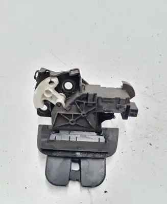 Audi A4 S4 B7 8E 8H Tailgate/trunk/boot lock/catch/latch 8P4827505B
