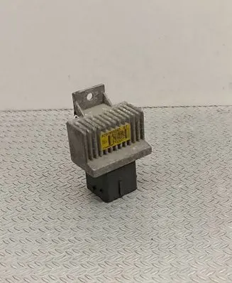 Renault Trafic II (X83) Glow plug pre-heat relay 8200859243 FGPR812 2513