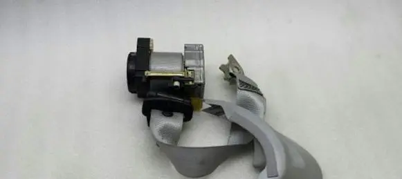 Mercedes-Benz CL C215 Rear seatbelt A2158600385