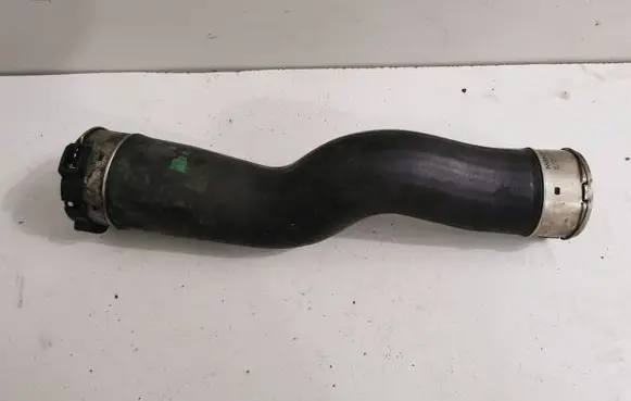 BMW 5 F10 F11 Intercooler hose/pipe 7810614
