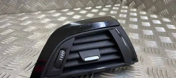 BMW 2 F22 F23 Dashboard side air vent grill/cover trim 920535607 9205356
